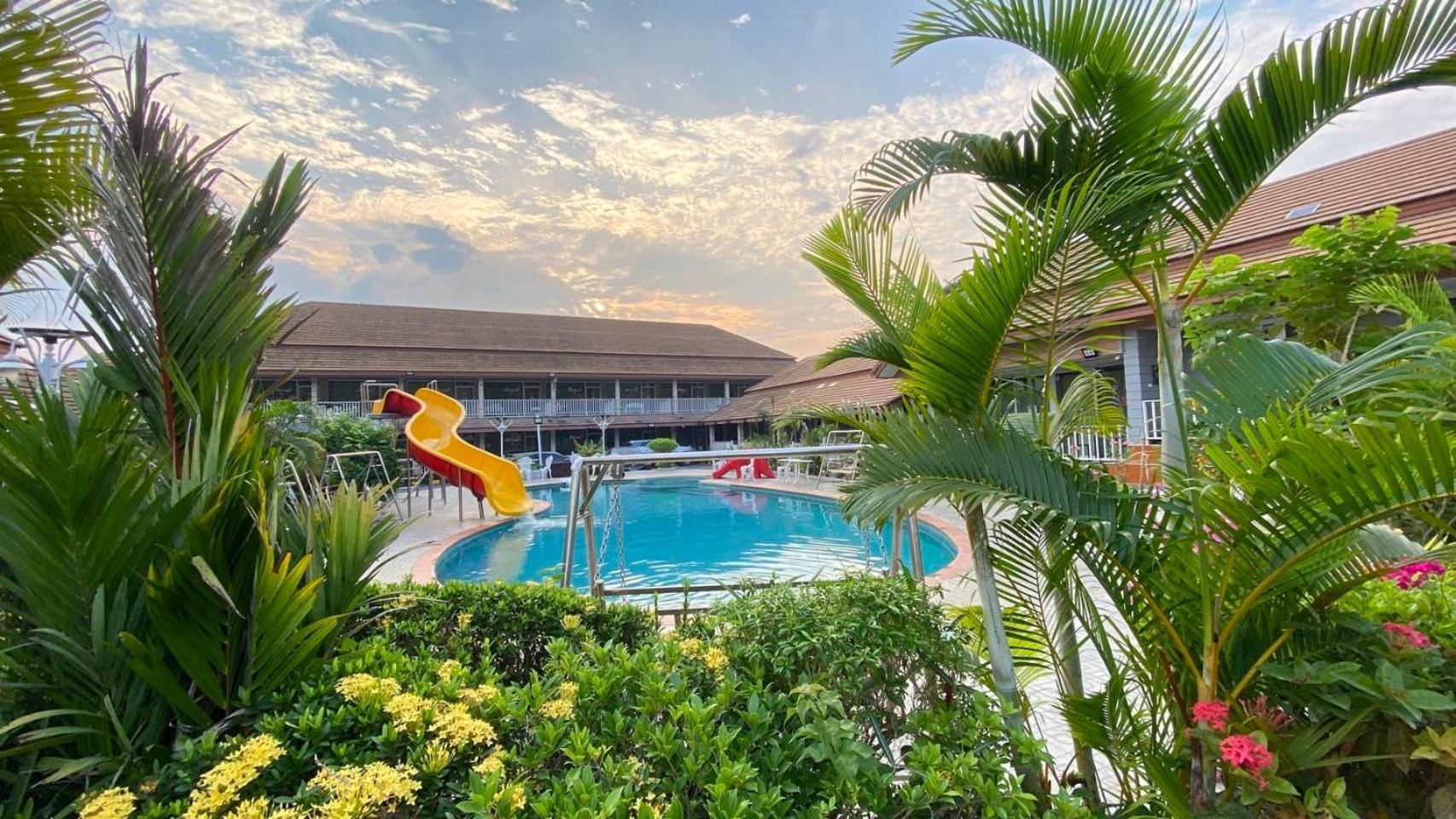 Baan Dara Resort Sara Buri Buitenkant foto